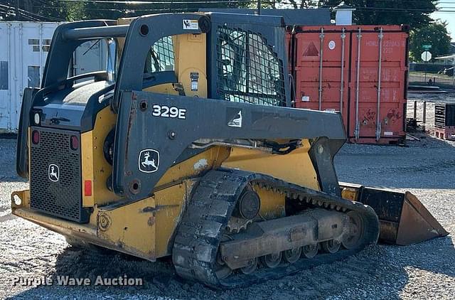 Image of John Deere 329E equipment image 4