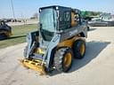 2015 John Deere 332E Image