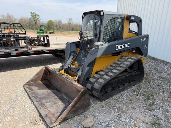 2015 John Deere 333E Equipment Image0