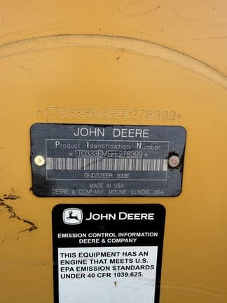Image of John Deere 333E equipment image 1