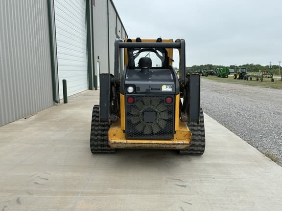 Image of John Deere 333E equipment image 3