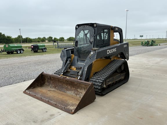 2015 John Deere 333E Equipment Image0