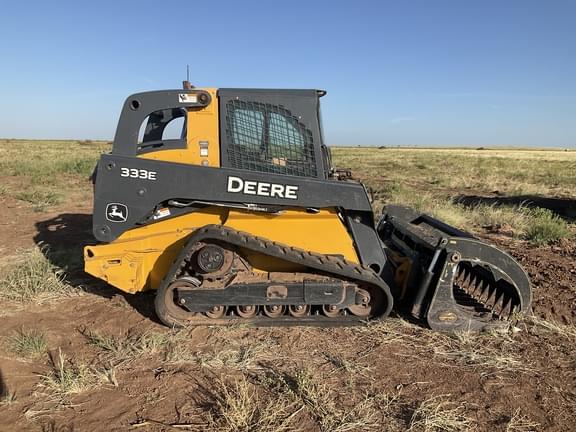 Image of John Deere 333E equipment image 4
