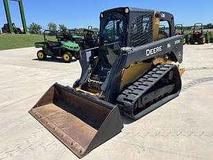 Main image John Deere 333E 0