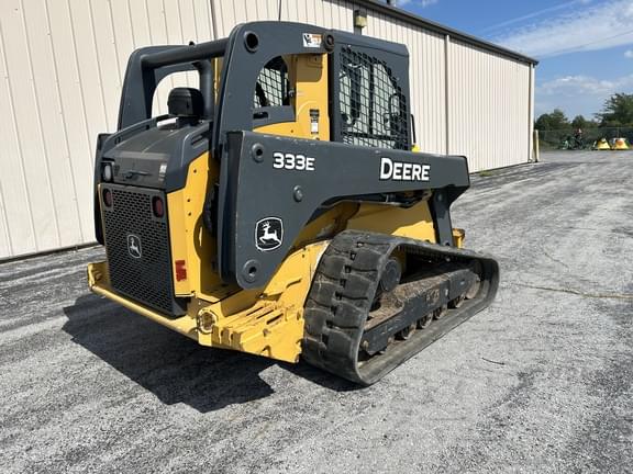 Image of John Deere 333E equipment image 4