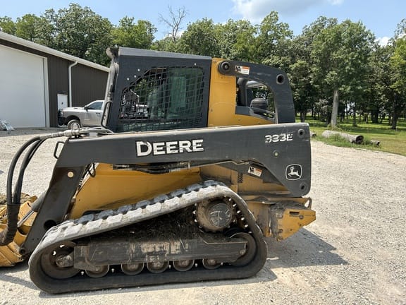 2015 John Deere 333E Equipment Image0