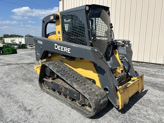 Image of John Deere 333E equipment image 3