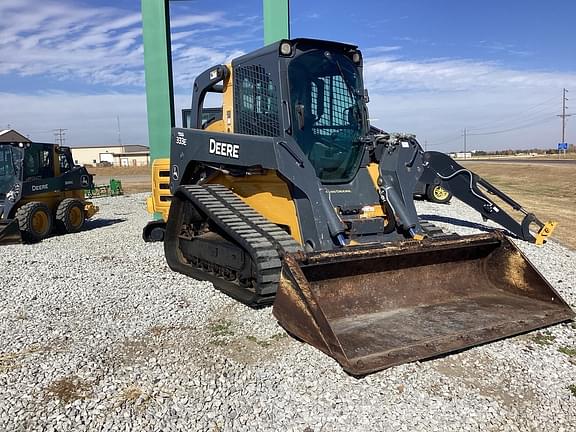 Image of John Deere 333E equipment image 2