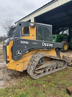 Image of John Deere 333E equipment image 1