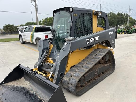 Image of John Deere 333E Primary image