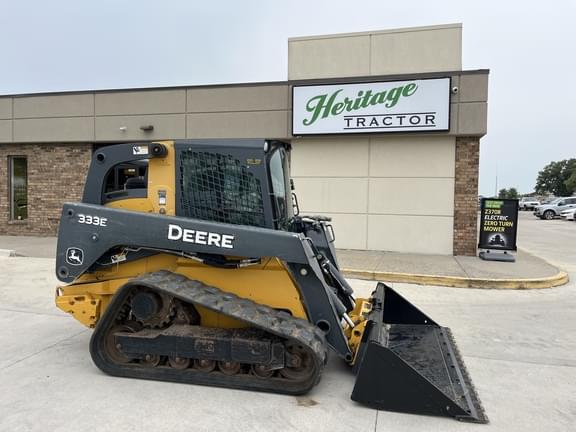 Image of John Deere 333E equipment image 2