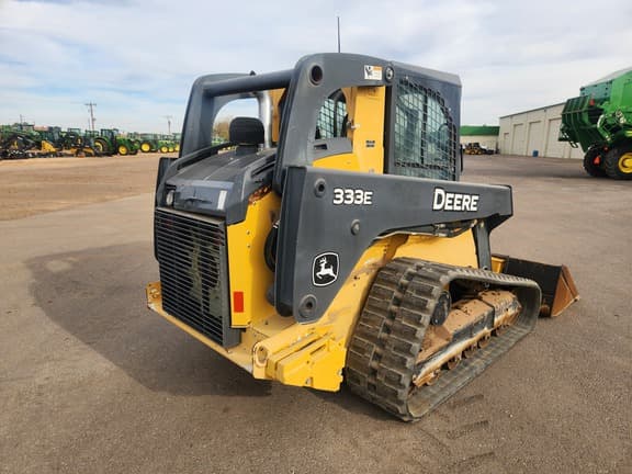 Image of John Deere 333E equipment image 3