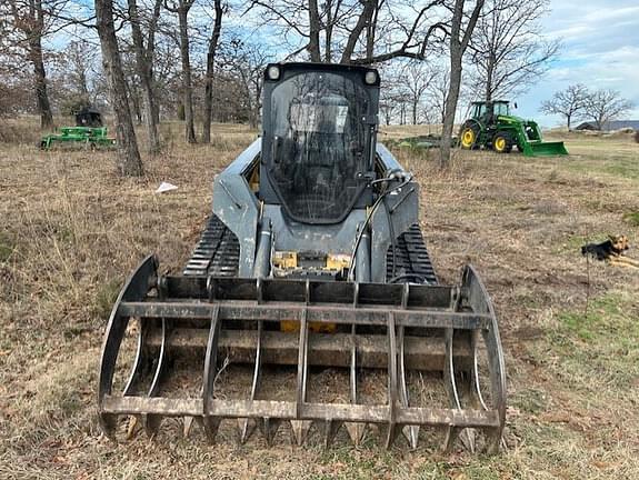 Image of John Deere 333E equipment image 2