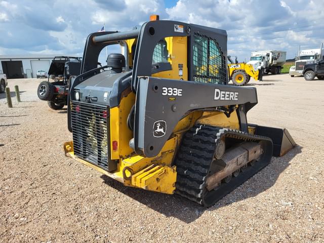Image of John Deere 333E equipment image 2