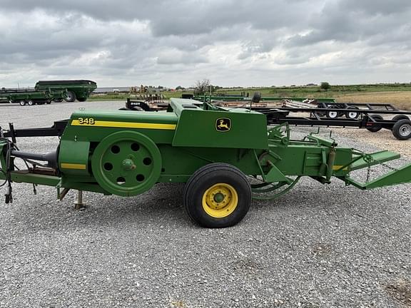 Image of John Deere 348 equipment image 1