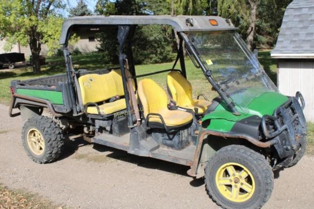 Main image John Deere Gator