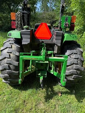Image of John Deere 4044M equipment image 4
