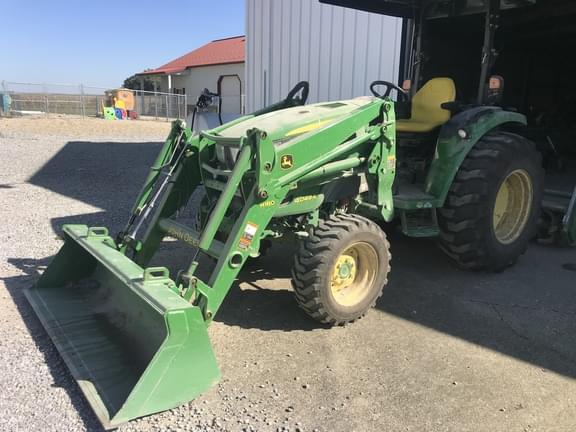 Image of John Deere 4044R equipment image 4