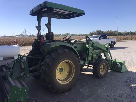Image of John Deere 4044R equipment image 2