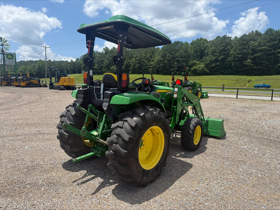 Image of John Deere 4044R equipment image 4