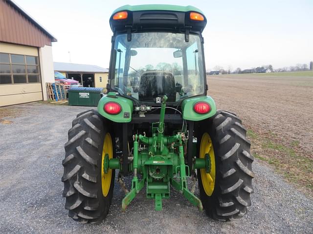 Image of John Deere 4044R equipment image 3