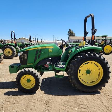 Image of John Deere 4052M equipment image 3