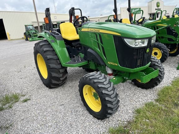 Image of John Deere 4052M equipment image 1