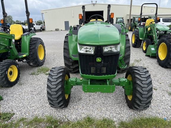 Image of John Deere 4052M equipment image 2