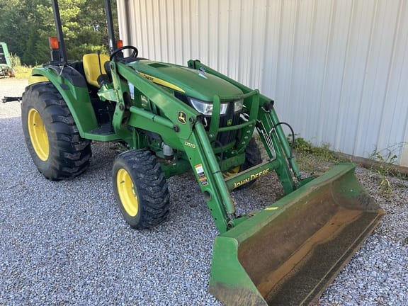 Main image John Deere 4052M
