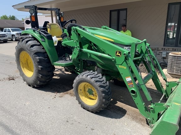 Main image John Deere 4052M