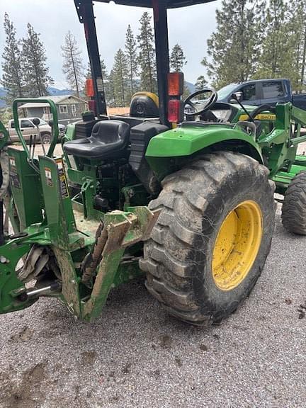 Image of John Deere 4052M equipment image 2