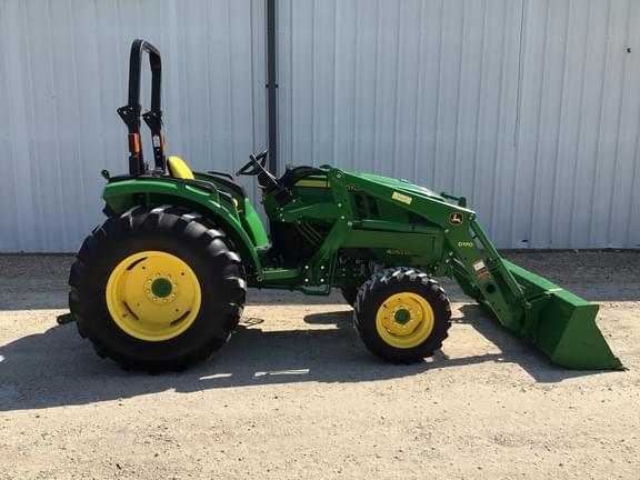 Image of John Deere 4052M equipment image 4