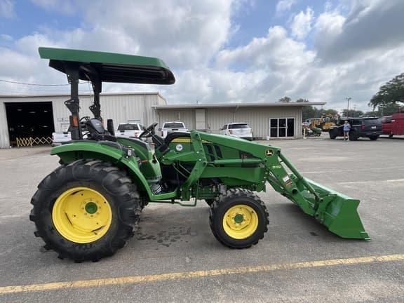 Image of John Deere 4052M equipment image 1