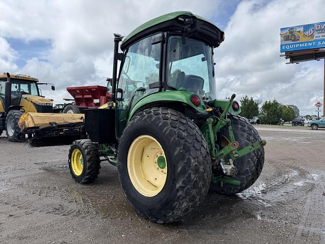 Image of John Deere 4052R equipment image 1