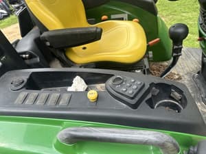 2015 John Deere 4052R Image