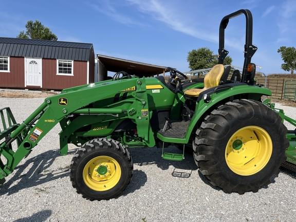 Image of John Deere 4052R equipment image 3