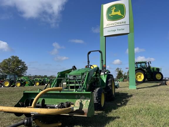 Image of John Deere 4052R equipment image 1