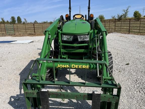 Image of John Deere 4052R equipment image 1
