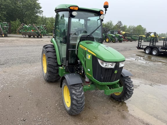 2015 John Deere 4052R Equipment Image0