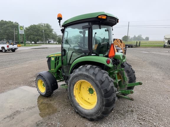 Image of John Deere 4052R equipment image 4