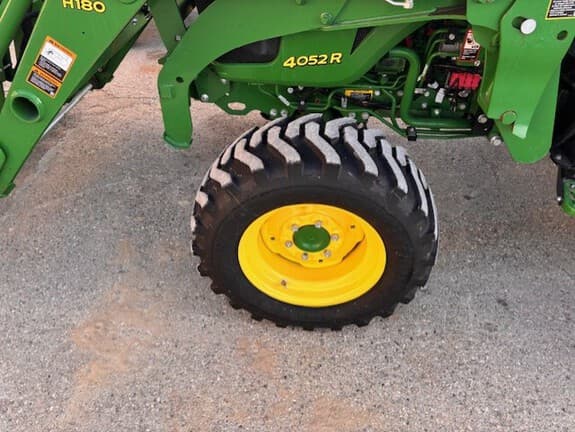 Image of John Deere 4052R equipment image 1