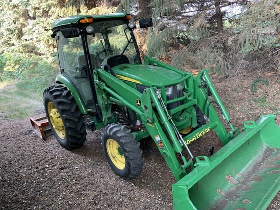 Image of John Deere 4052R Image 0