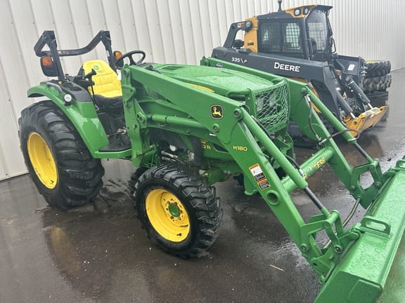 2015 John Deere 4052R Equipment Image0
