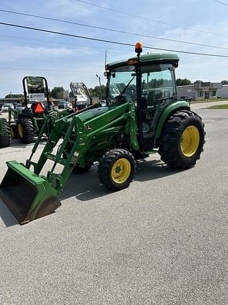 Image of John Deere 4052R Primary image