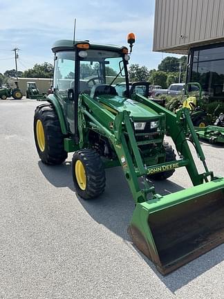 Image of John Deere 4052R equipment image 4