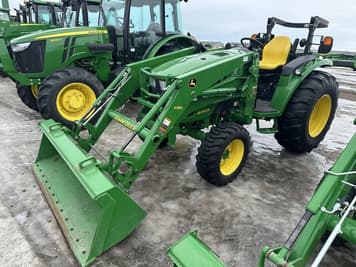 Main image John Deere 4052R