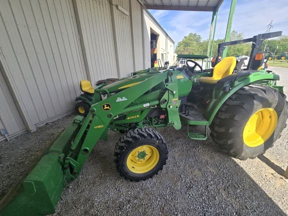 Image of John Deere 4052R Primary image