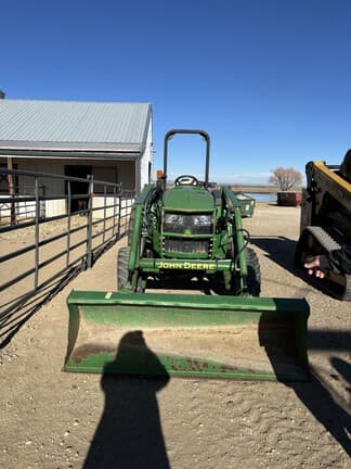 Image of John Deere 4066M equipment image 1