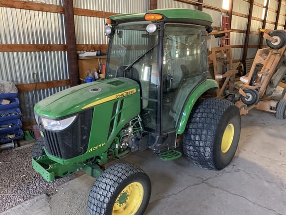 Main image John Deere 4066R