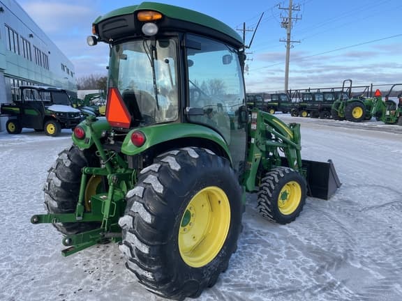 Image of John Deere 4066R equipment image 2